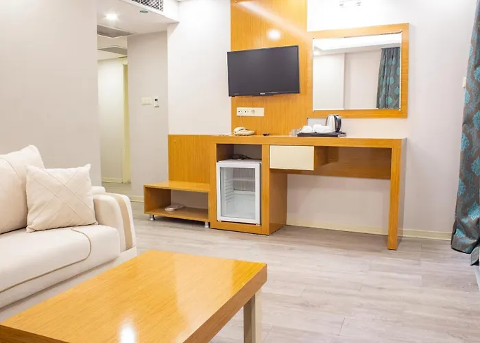 Sumela Park Hotell 3*