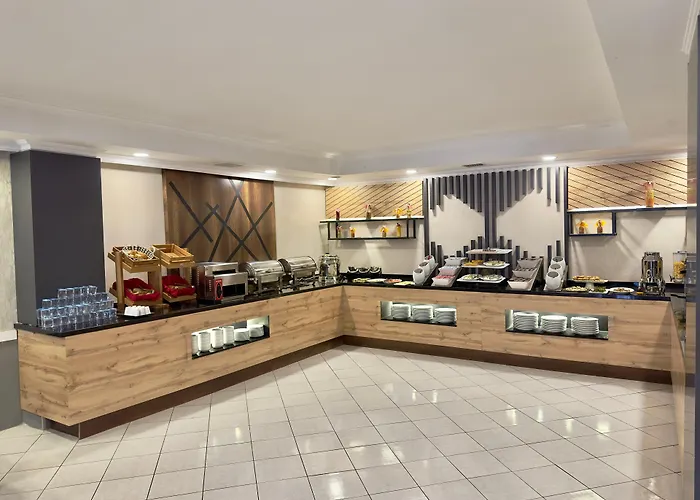 Sumela Park Hotell 3*